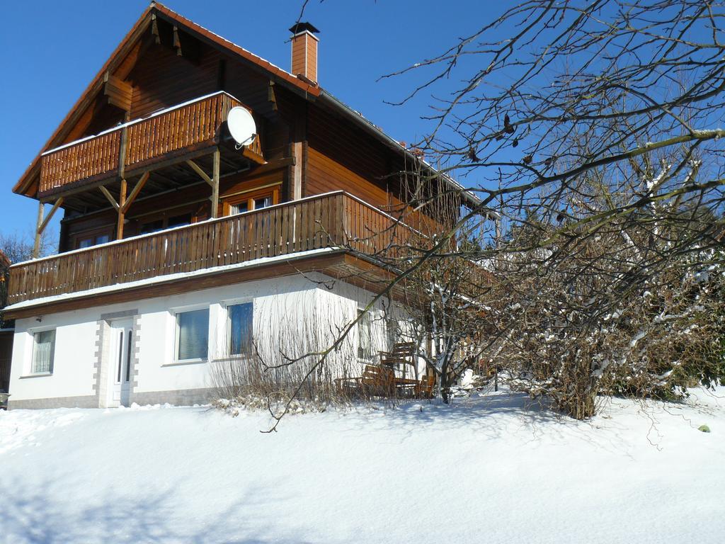 Ferienhaus Berg.Erleben Hilders ภายนอก รูปภาพ